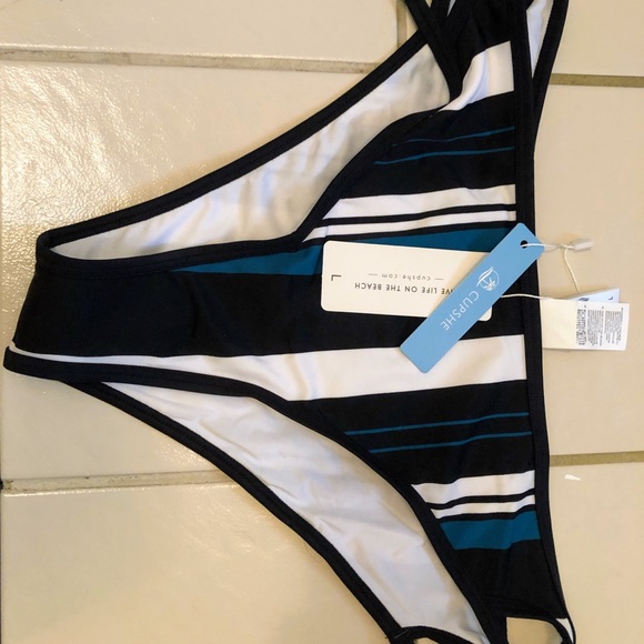 CUPSHE striped bikini! - Picture 4 of 4